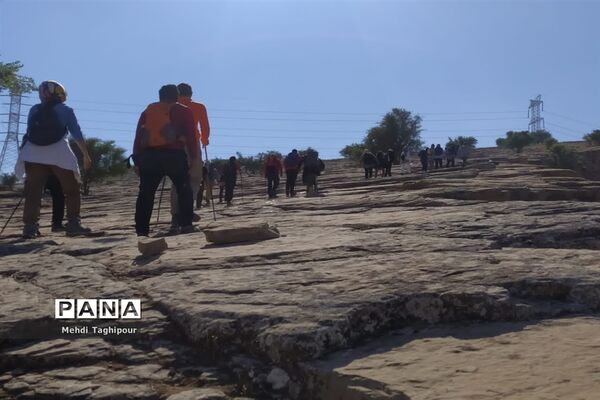 برگزاری دوره مقدماتی کوه‌پیمایی در مسجد سلیمان