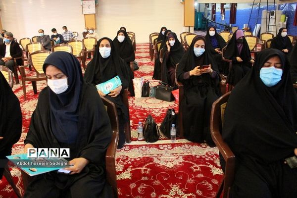 تجلیل از فرهنگیان بسیجی و جهادگر استان بوشهر