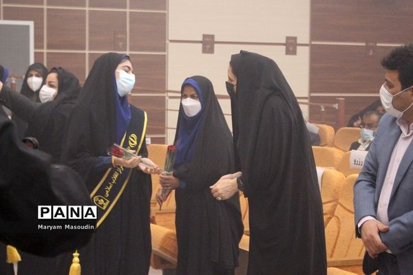 تجلیل از دانش‌آموزان تراز انقلاب اسلامی استان بوشهر