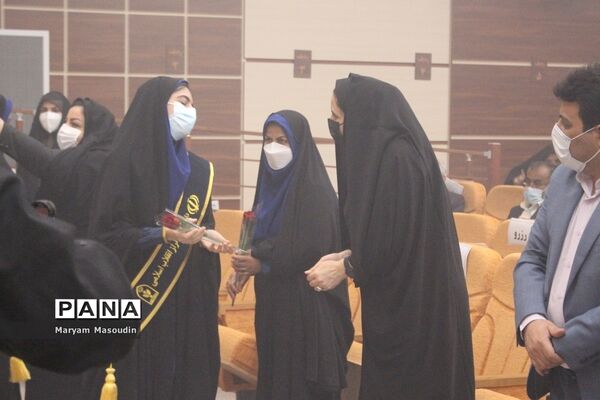 تجلیل از دانش‌آموزان تراز انقلاب اسلامی استان بوشهر