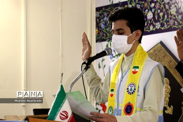 کارگاه آموزشی مربیان پیشتازان سازمان دانش آموزی ناحیه 3 مشهد