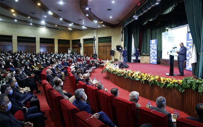 شرکت‌های دانش‌بنیان واسط بین صنعت و دانشگاه هستند