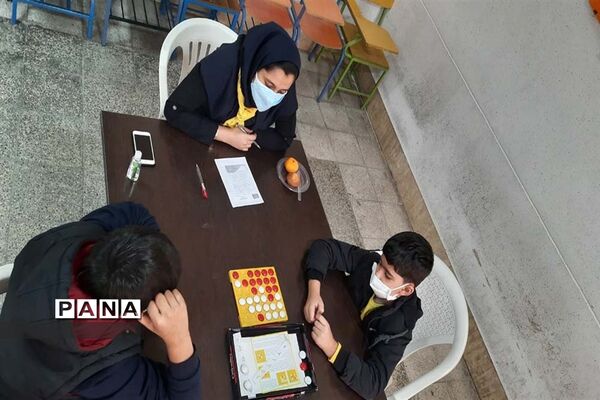 برگزاری مسابقات بازی‌های فکری سرگرمی رویش در شهرستان آباده