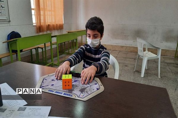 برگزاری مسابقات بازی‌های فکری سرگرمی رویش در شهرستان آباده