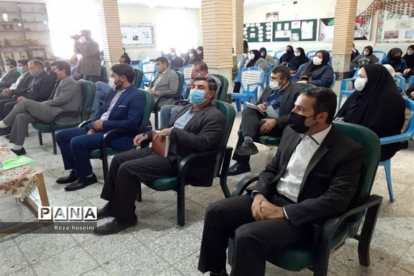 مراسم گرامیداشت هفته پژوهش در مدرسه  فرزانگان یاسوج