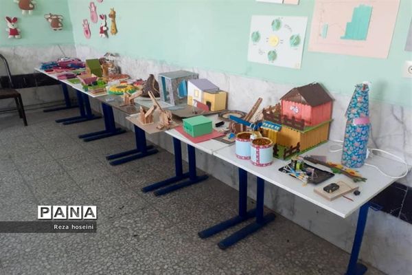 مراسم گرامیداشت هفته پژوهش در مدرسه  فرزانگان یاسوج