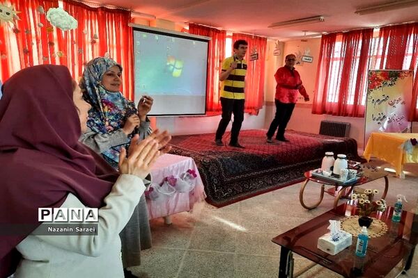 گرامیداشت هفته معلولین درواحدهای آموزشی استثنایی شهرستان اسلامشهر