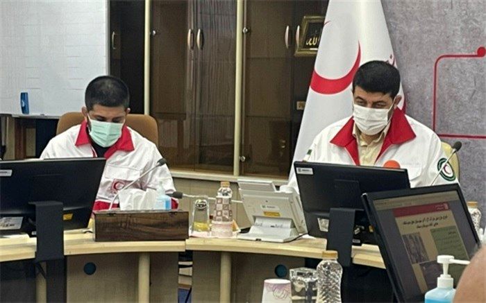 علیرضا دبیر داوطلب هلال‌احمر شد