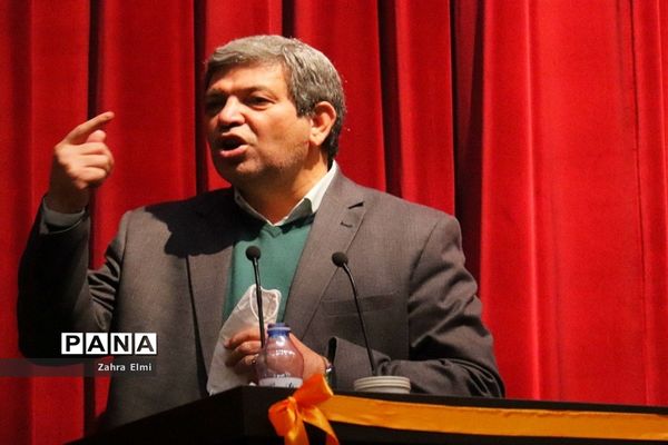 همایش بزرگداشت روز جهانی معلولین