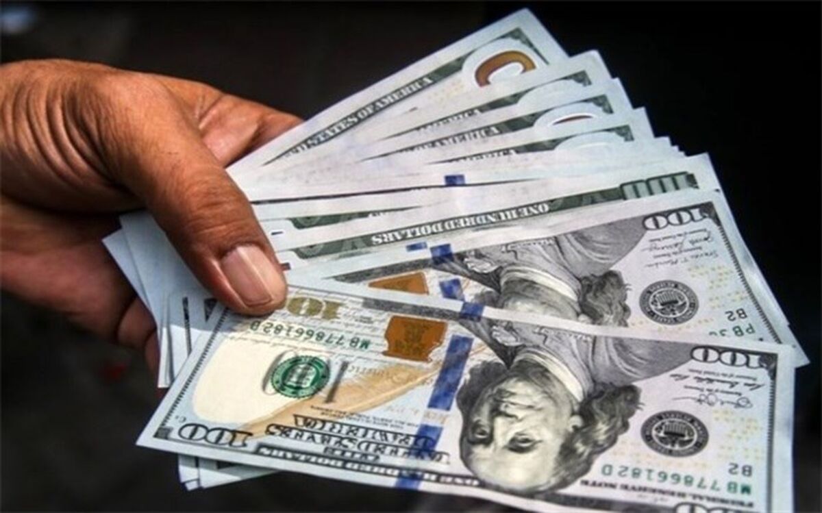 کاهش نرخ دلار در صرافی بانکی