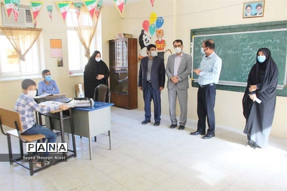 بازدید مدیر آموزش و پرورش شهرستان دشتی از آموزشگاه مهر خورموج