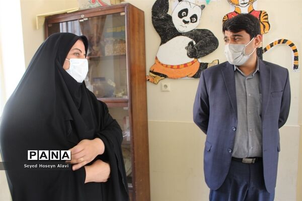 بازدید مدیر آموزش و پرورش شهرستان دشتی از آموزشگاه مهر خورموج