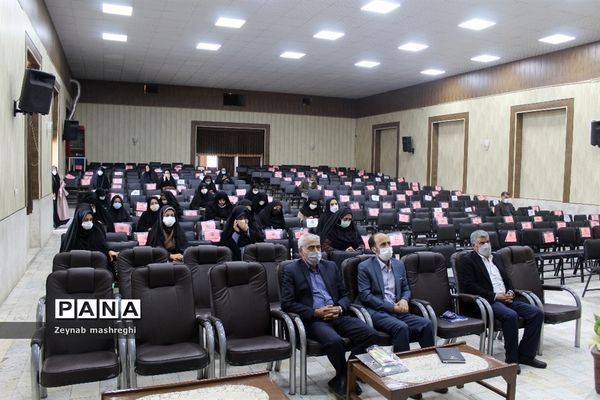 برگزاری جلسه توجیهی و هم‌اندیشی مربیان پیشتاز کاشان