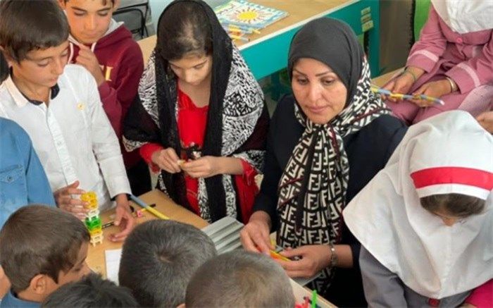 نشان «بی‌نشان» به ثریا مطهرنیا اهدا می‌شود