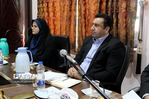 نشست معاونان آموزش متوسطه محور ۱ در گلوگاه