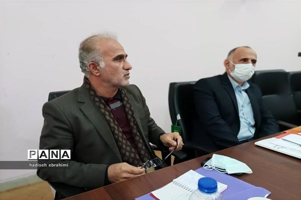 نشست معاونان آموزش متوسطه محور ۱ در گلوگاه