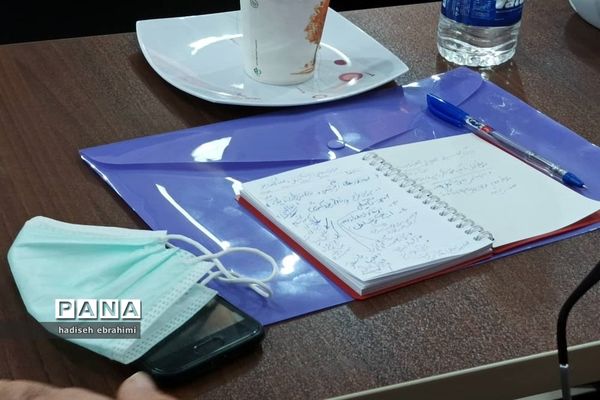 نشست معاونان آموزش متوسطه محور ۱ در گلوگاه