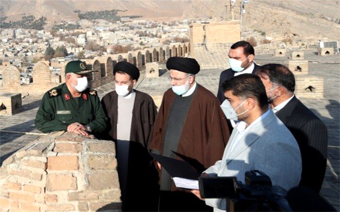 تاکید رئیس‌جمهوری بر فراهم کردن شرایط ثبت جهانی «فلک‌الافلاک»