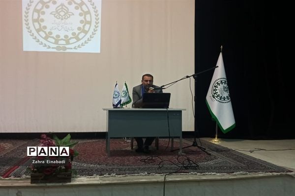 اولین جلسه آموزشی بازمهندسی تشکیلات پیشتازان در سازمان دانش‌آموزی ملارد