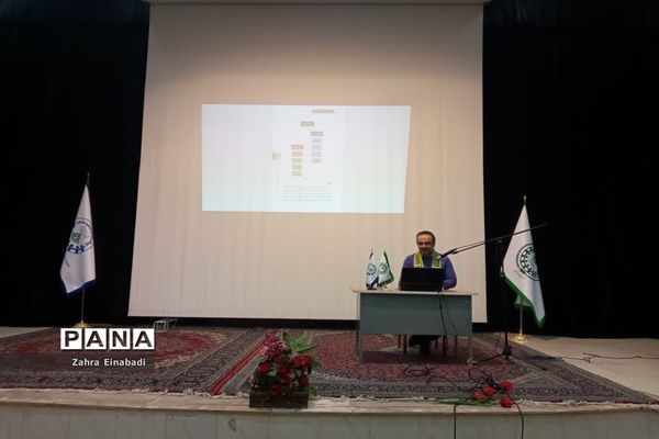 اولین جلسه آموزشی بازمهندسی تشکیلات پیشتازان در سازمان دانش‌آموزی ملارد