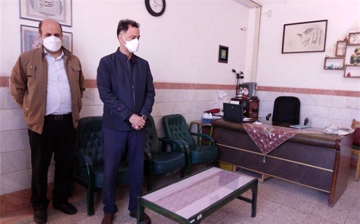 بازدید مدیرکل آموزش و پرورش قم از هنرستان صباری