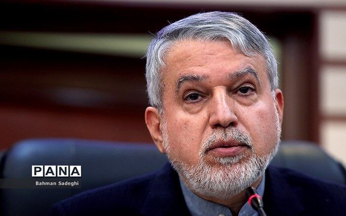 مردی سیاسی که برای ورزش کار کرد