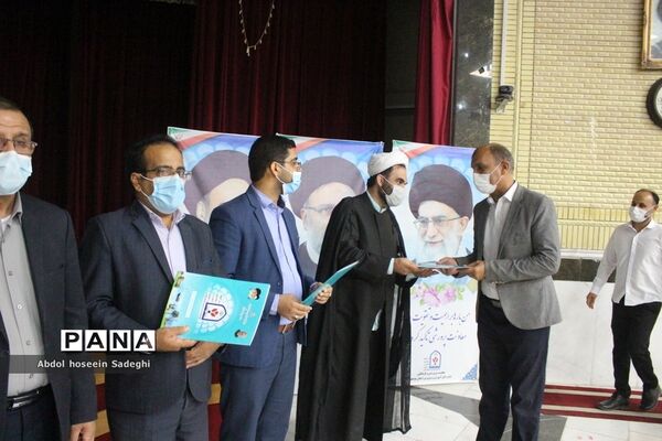 تجلیل از کارشناسان معاونت پرورشی و فرهنگی شهرستان‌ها و مناطق آموزش و پرورش استان بوشهر