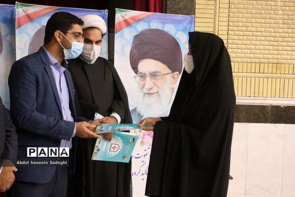 تجلیل از کارشناسان معاونت پرورشی و فرهنگی شهرستان‌ها و مناطق آموزش و پرورش استان بوشهر