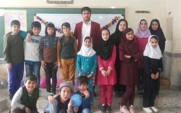تلفیق درس با بازی؛ روش معلم خوش ذوق خلخالی