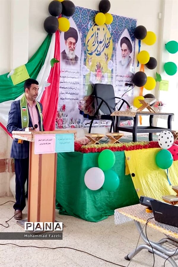 محفل انس با قرآن کریم در آموزشگاه شهید رجایی شهرستان حمیدیه