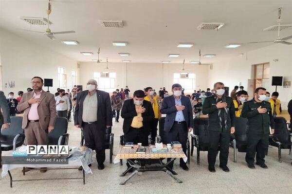 محفل انس با قرآن کریم در آموزشگاه شهید رجایی شهرستان حمیدیه