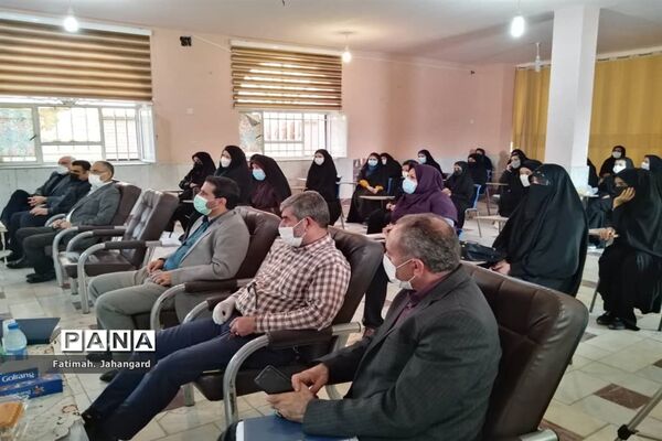 گرامیداشت یاد و خاطره شهید شاخص دبیرستان شاهد مائده شهرستان امیدیه