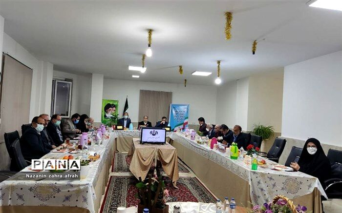 مدرسه‌سازی، ساخت و تکریم الگوهای تربیتی برای دانش‌آموزان است