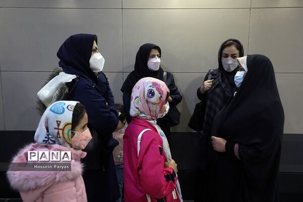 افتتاح نمایشگاه عکس مدافعان سلامت و تقدیر از پرستاران