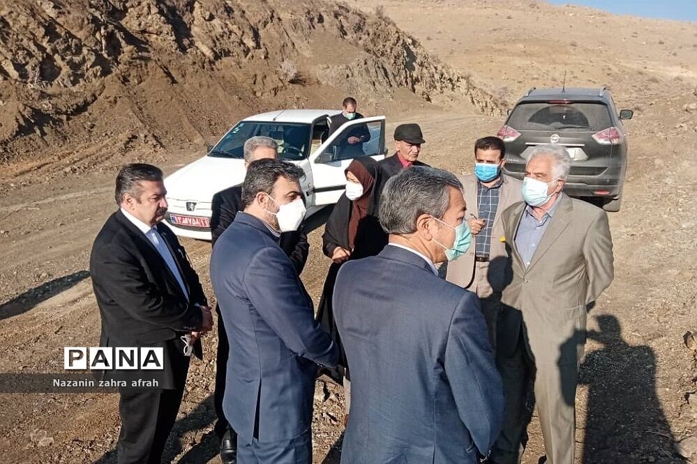 جلسه حل مشکلات اراضی مدارس درحال ساخت در رودهن