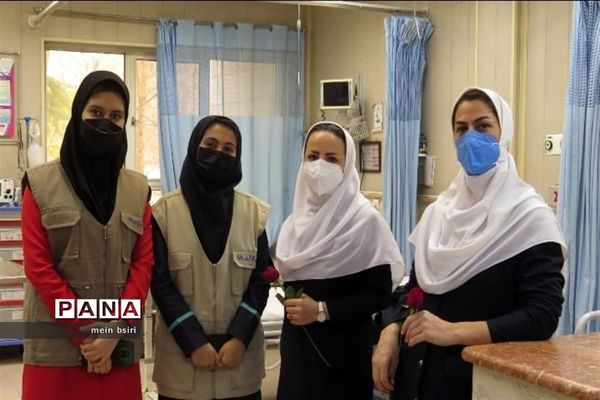 تجلیل از پرستاران توسط خبرنگاران خبرگزاری پانا استان قزوین