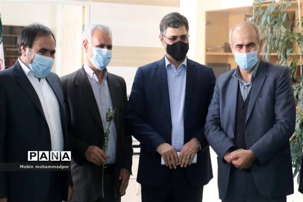 بزرگداشت هفته پژوهش و روز پرستار