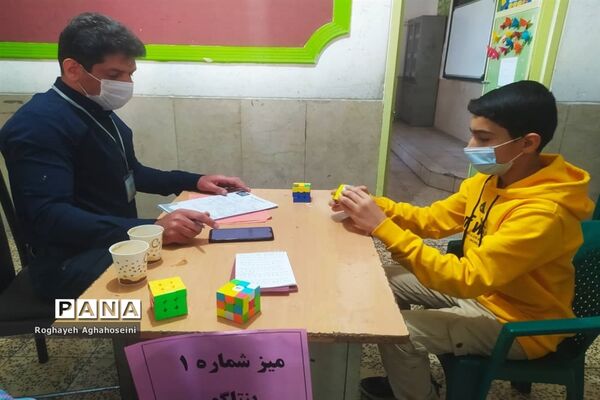 برگزاری مرحله ناحیه‌ای المپیاد بازی‌های فکری سرگرمی رویش در ناحیه 4 شیراز