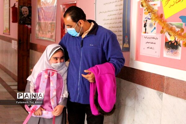 آموزش حضوری در دبستان هیات امنایی معینی