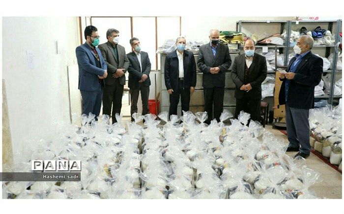تهیه بسته‌های کمک معیشتی برای خانواده‌های نیازمند در آستانه شب یلدا
