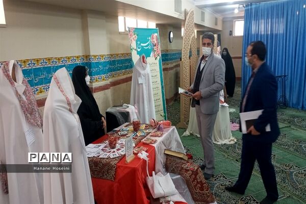 برپایی نمایشگاه چادر نماز و ملزومات جشن تکلیف در شهریار