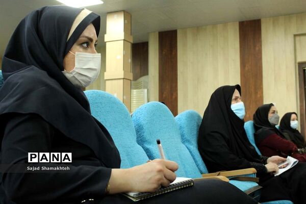 برگزاری نخستین کارگاه آموزشی یکروزه  خبرنویسی و عکاسی خبری در ناحیه سه اهواز