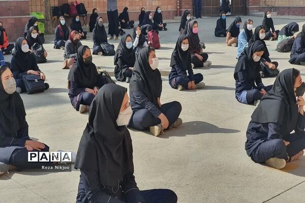گفتمان‌ سیاسی، اجتماعی و اعتقادی در مدارس بهارستان