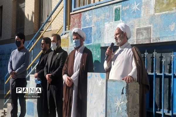 گفتمان‌ سیاسی، اجتماعی و اعتقادی در مدارس بهارستان