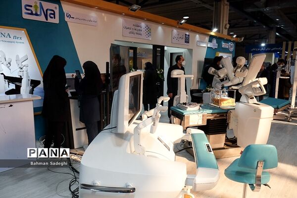 افتتاح نمایشگاه دستاوردهای پژوهشی و تجهیزات ایران ساخت