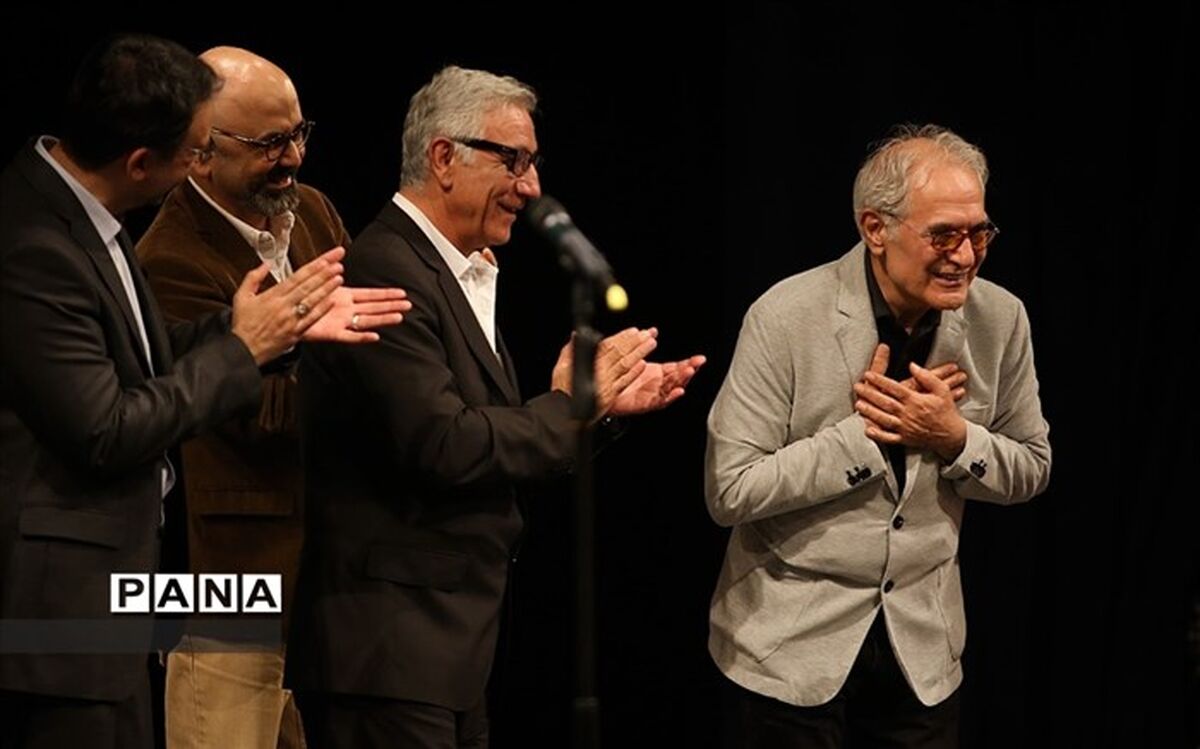 محمود کلاری: احساس نوستالژیک هم‌نسلان ما از سینما با نگاتیو پیوند دارد