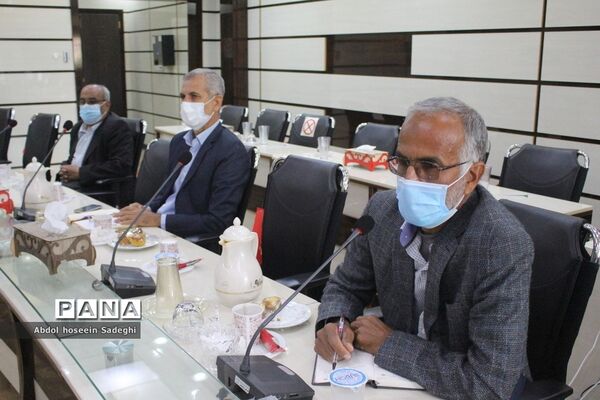 نشست روسای کانون‌های بازنشستگان شهرستان‌ها و مناطق استان بوشهر
