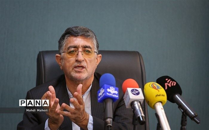 کاظمی: بودجه ۱۴۰۱ کنترل دولت را بر ماشین اقتصاد کامل می‌کند