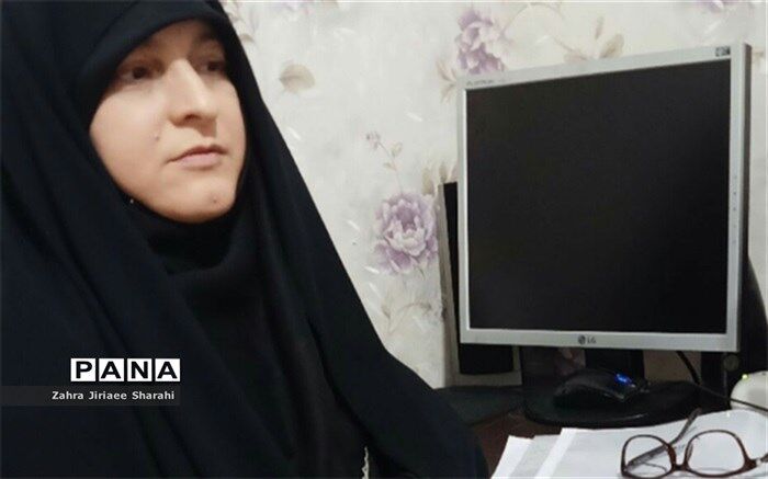 پژوهشگر کسی است که به مسائل پیرامون خود به دقت و  با کنجکاوی نگاه کند