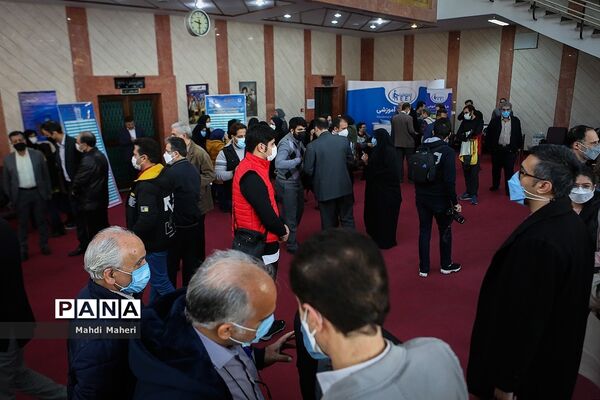 اکران  فیلم «مرد نقره ای»